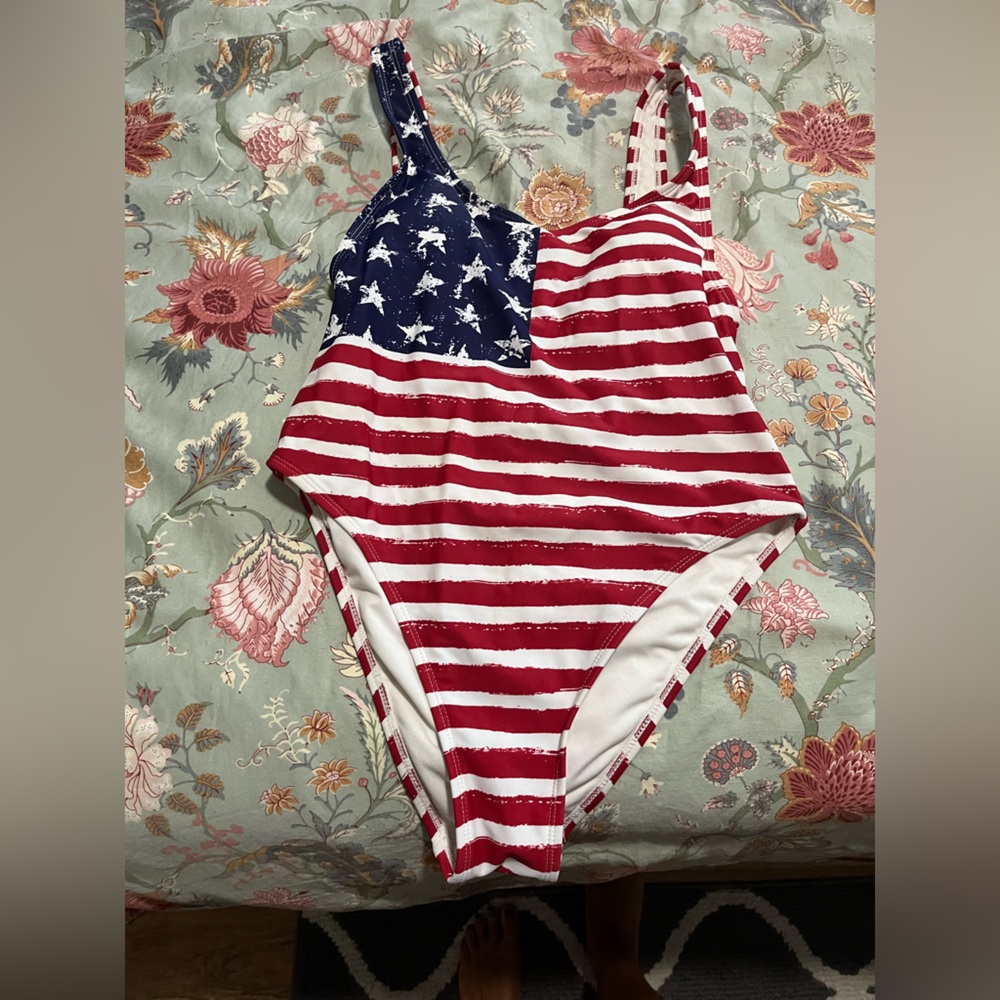 M xhilaration one piece swim
